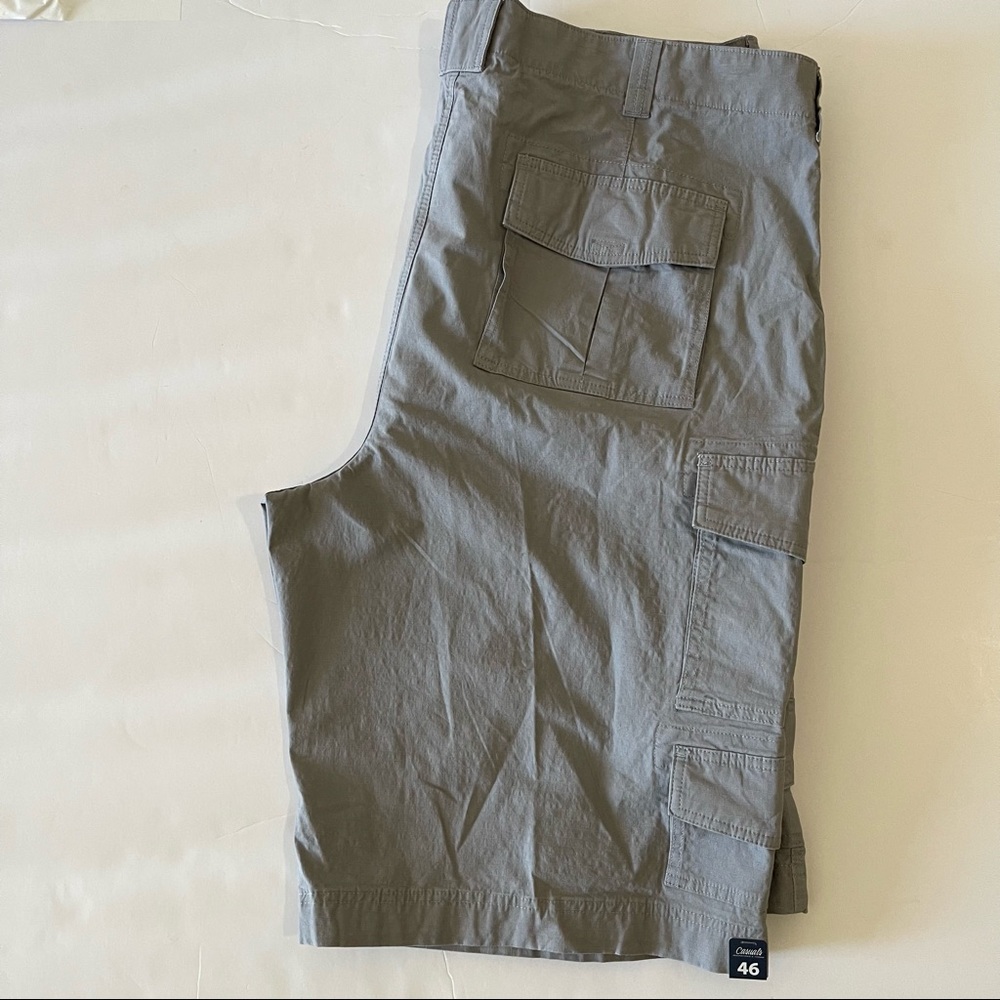 Classic Fit Big Man Cargo Shorts - Picture 3 of 14